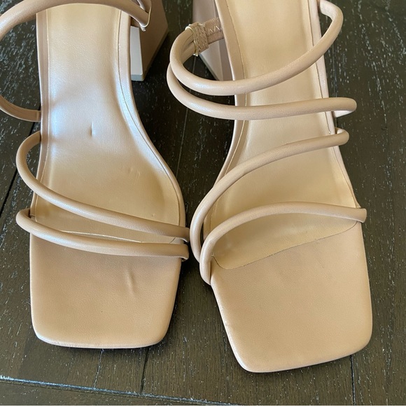 Abound Austyn Patent Strappy Block Heel Sandals Nude Beige Neutral Size 11M - Picture 7 of 16